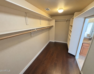 2314 W Old Paint Trail - Photo Thumbnail 12