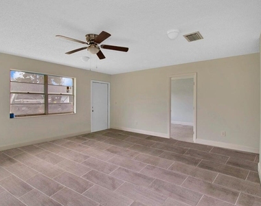 3060 Martin Avenue - Photo Thumbnail 1
