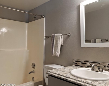 4608 W Maryland Avenue - Photo Thumbnail 8