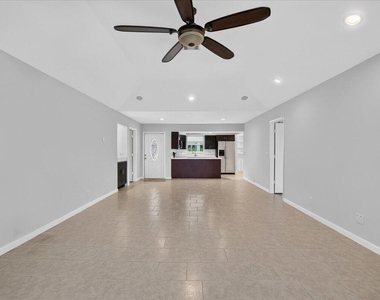 13867 Eastpointe Way - Photo Thumbnail 6