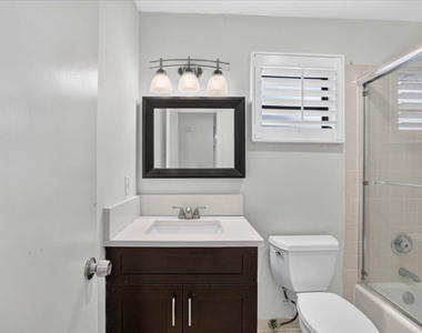 13867 Eastpointe Way - Photo Thumbnail 19