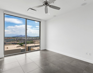 15215 N Kierland Boulevard - Photo Thumbnail 18