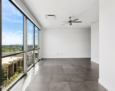 15215 N Kierland Boulevard - Photo Thumbnail 12