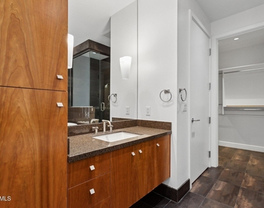 15215 N Kierland Boulevard - Photo Thumbnail 17