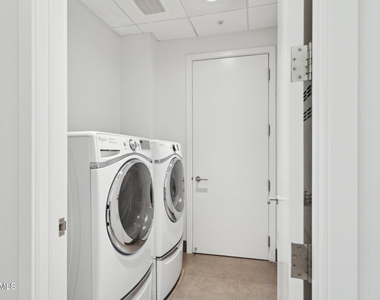 15215 N Kierland Boulevard - Photo Thumbnail 21