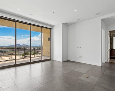 15215 N Kierland Boulevard - Photo Thumbnail 10