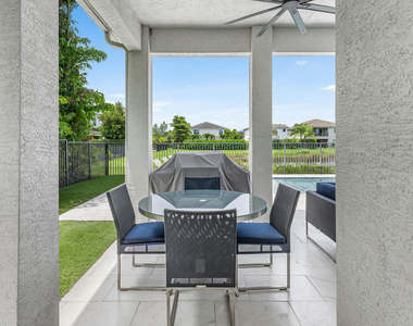 9663 Sterling Shores Street - Photo Thumbnail 21