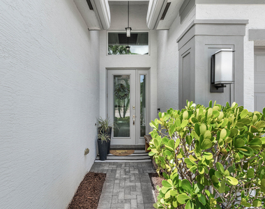 9663 Sterling Shores Street - Photo Thumbnail 10