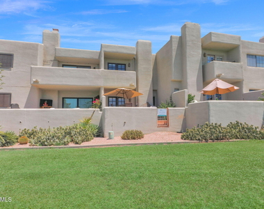 3033 E Rose Lane - Photo Thumbnail 24
