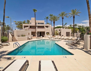 3033 E Rose Lane - Photo Thumbnail 27