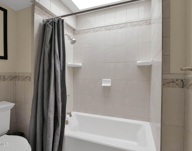 3033 E Rose Lane - Photo Thumbnail 15