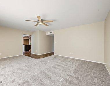 3500 S Terrace Road - Photo Thumbnail 12