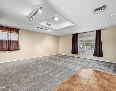 3500 S Terrace Road - Photo Thumbnail 9
