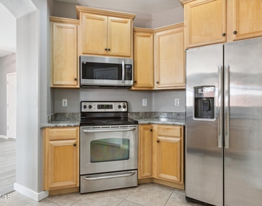 7727 S 45th Lane - Photo Thumbnail 9