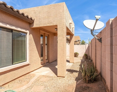 7727 S 45th Lane - Photo Thumbnail 23