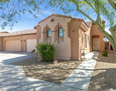 7727 S 45th Lane - Photo Thumbnail 1