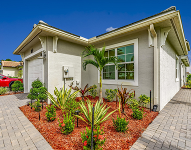 27099 Sw Viterbo Way - Photo Thumbnail 4