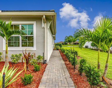 27099 Sw Viterbo Way - Photo Thumbnail 6