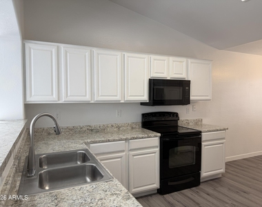 1833 S 106th Lane - Photo Thumbnail 1