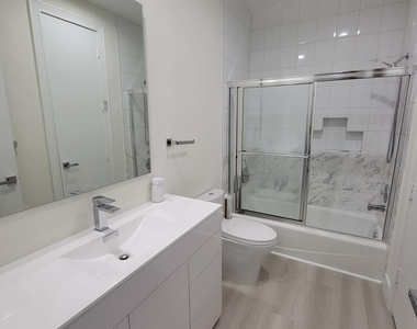 7131 Mallorca Crescent - Photo Thumbnail 20