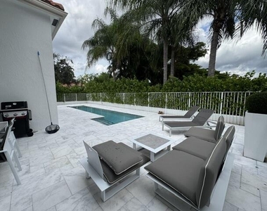 7131 Mallorca Crescent - Photo Thumbnail 29