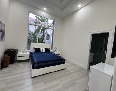7131 Mallorca Crescent - Photo Thumbnail 16