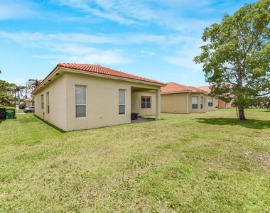 5544 Spanish River Road - Photo Thumbnail 23