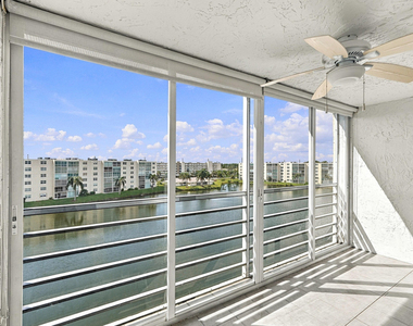 111 Se 3rd Avenue - Photo Thumbnail 5
