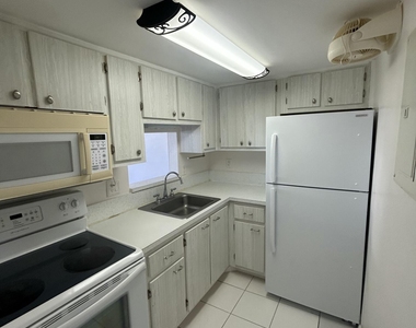 625 Antioch Avenue - Photo Thumbnail 3