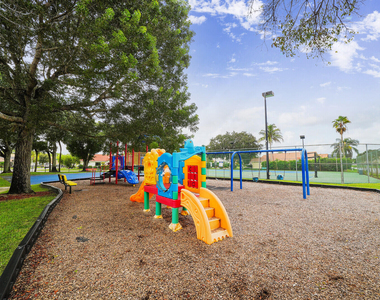 8599 Tourmaline Boulevard - Photo Thumbnail 29
