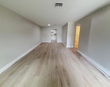 2018 S Waterway Drive - Photo Thumbnail 10