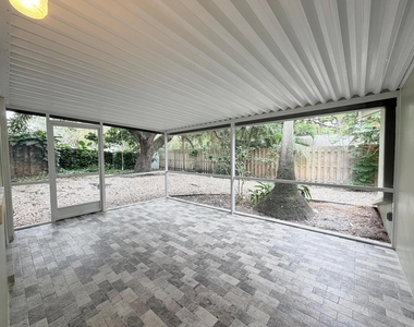 2018 S Waterway Drive - Photo Thumbnail 7