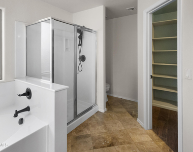 34722 N 24th Avenue - Photo Thumbnail 21