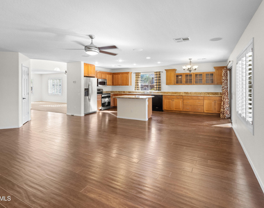 34722 N 24th Avenue - Photo Thumbnail 12