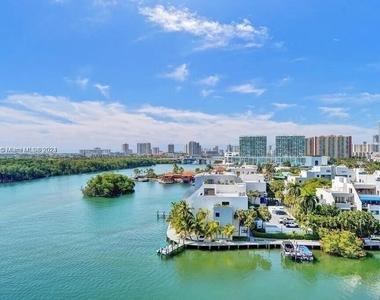 400 Kings Point Drive - Photo Thumbnail 25
