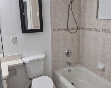 20431 Nw 18th Avenue - Photo Thumbnail 5