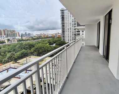 210 174th Street - Photo Thumbnail 1