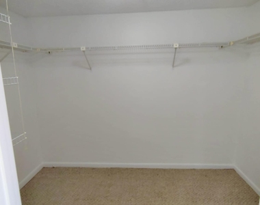 210 174th Street - Photo Thumbnail 10