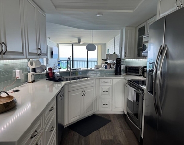 8800 S Ocean Drive - Photo Thumbnail 14