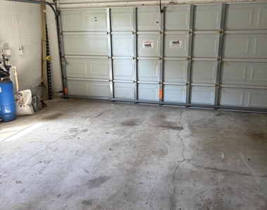 1825 Sw Import Drive - Photo Thumbnail 6