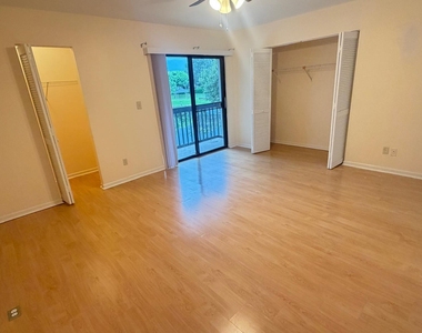 4105 Inlet Circle - Photo Thumbnail 17