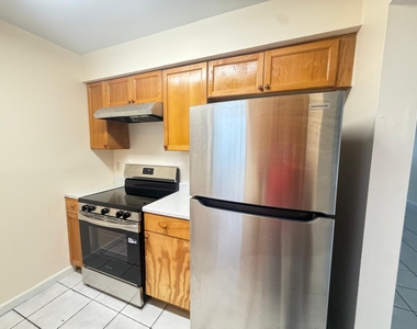 4105 Inlet Circle - Photo Thumbnail 1