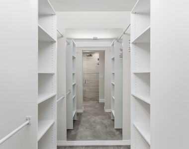 11375 Lakeview Drive - Photo Thumbnail 12