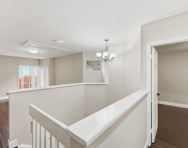 11375 Lakeview Drive - Photo Thumbnail 13