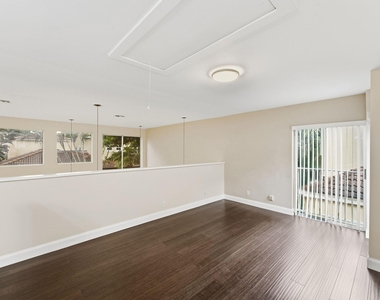 11375 Lakeview Drive - Photo Thumbnail 14