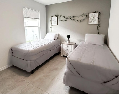 5114 Armina Place - Photo Thumbnail 9