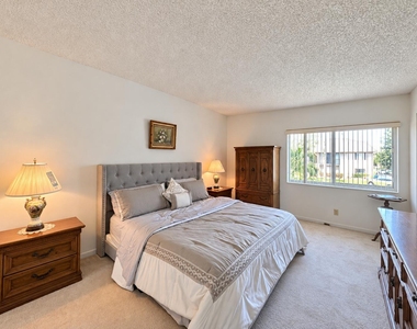 342 Pine Ridge B2 Circle - Photo Thumbnail 8