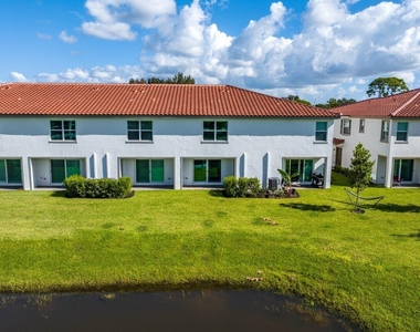 6758 Broadwater Lane - Photo Thumbnail 28