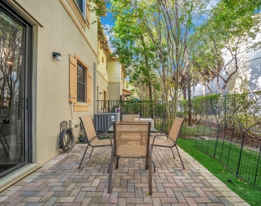 6946 Nw Halton Park Lane - Photo Thumbnail 18