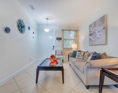 6946 Nw Halton Park Lane - Photo Thumbnail 3